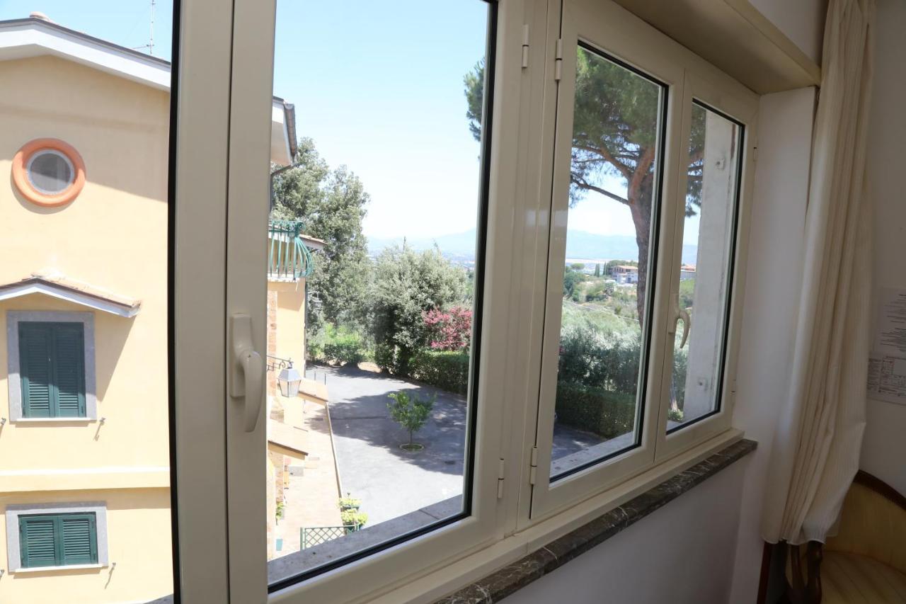 Tenuta Di Pietra Porzia Monte Porzio Catone Exterior foto