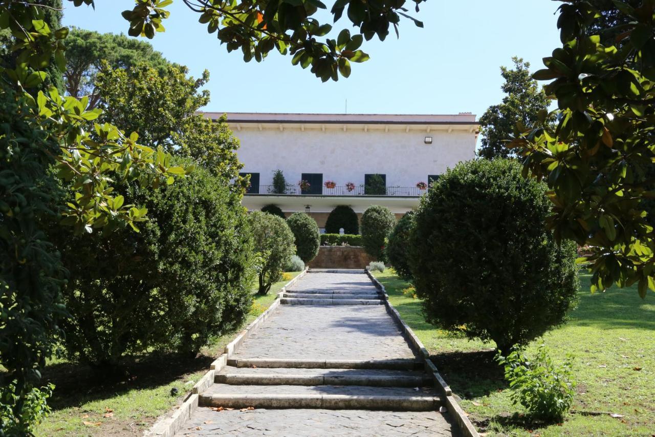 Tenuta Di Pietra Porzia Monte Porzio Catone Exterior foto